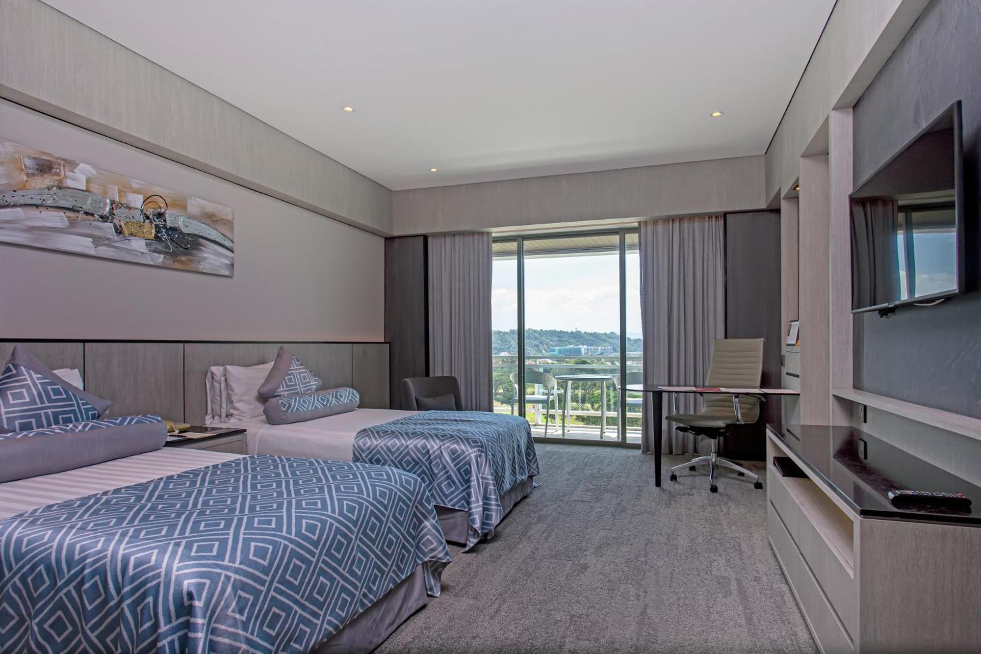 The Pacific Sutera Otel Kota Kinabalu Dış mekan fotoğraf Deluxe Room